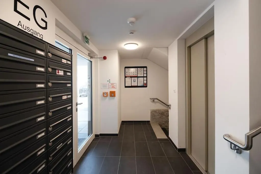 Ferienwohnung Neu Und Hell In Zentraler Ruhelage Mit Parkplatz Wien 0*,  Österreich