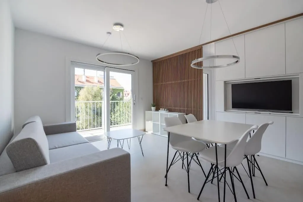 Apartment Ferienwohnung Neu Und Hell In Zentraler Ruhelage Mit Parkplatz Wien